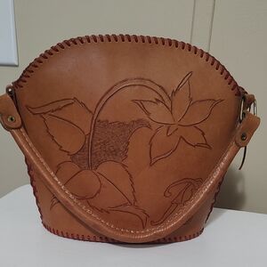 Elegant Brown Leather Handbag